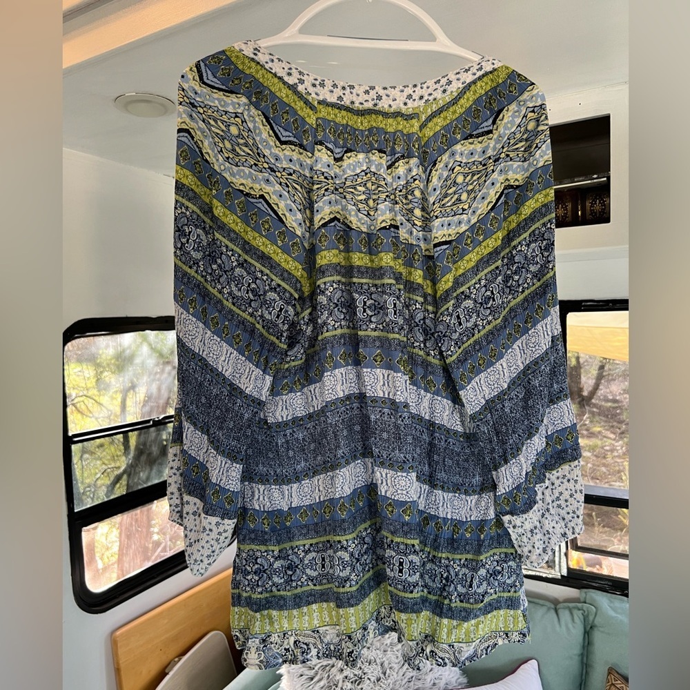 One World Sheer Blouse (size: x-large) - Picture 2 of 4